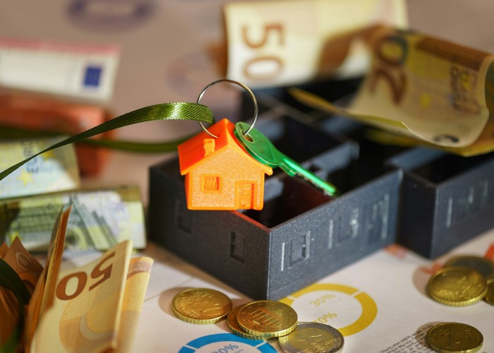 Fixed vs Adjustable Rate Mortgages Explained